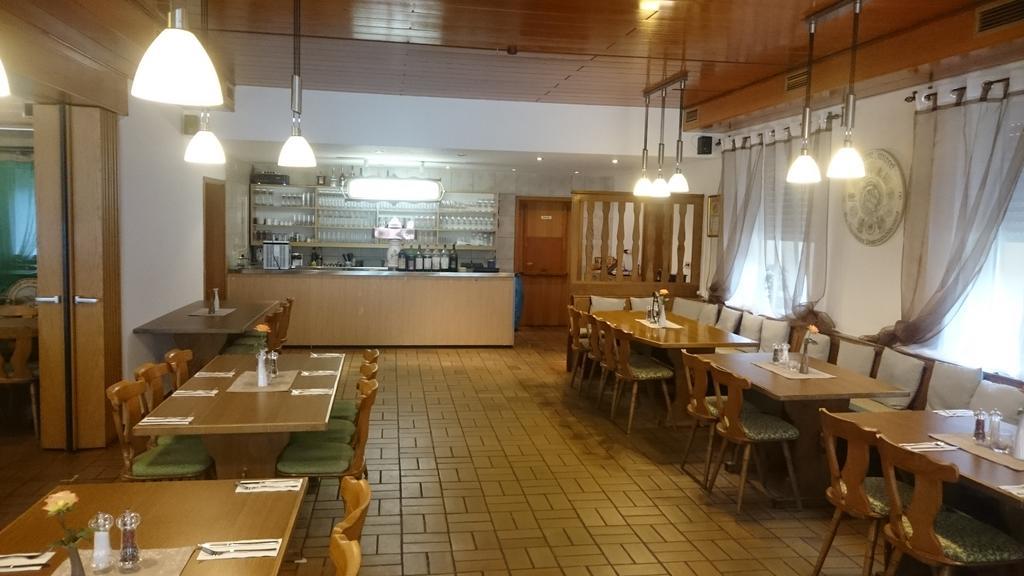 Gasthof Wilhelm Tell Fremdenzimmer Zirndorf Eksteriør billede